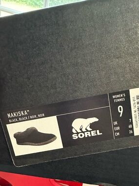 Sorel Nakiska Womens black mule slippers